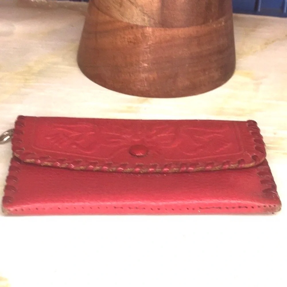 N/A elegant red